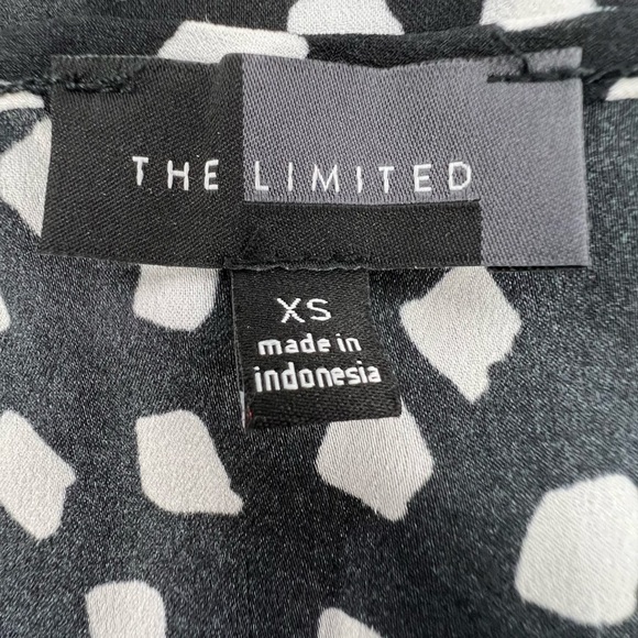 The Limited Black White Geometric Print Sleeveless Camisole Size XS Women’s - Picture 2 of 7